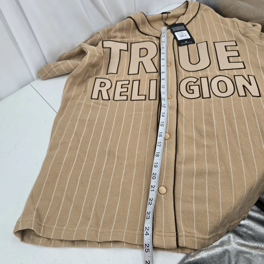 NWT True Religion Baseball Jersey #700585 Travertine Tan Mens Size M Tweed Feel.
